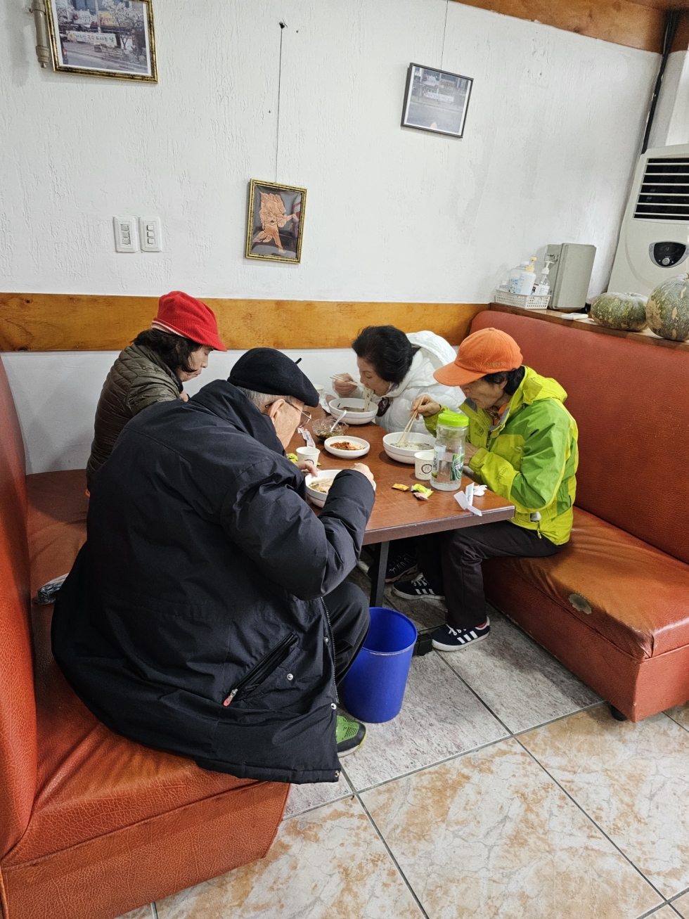 효 국수봉사회_사진_20240222_11.jpg