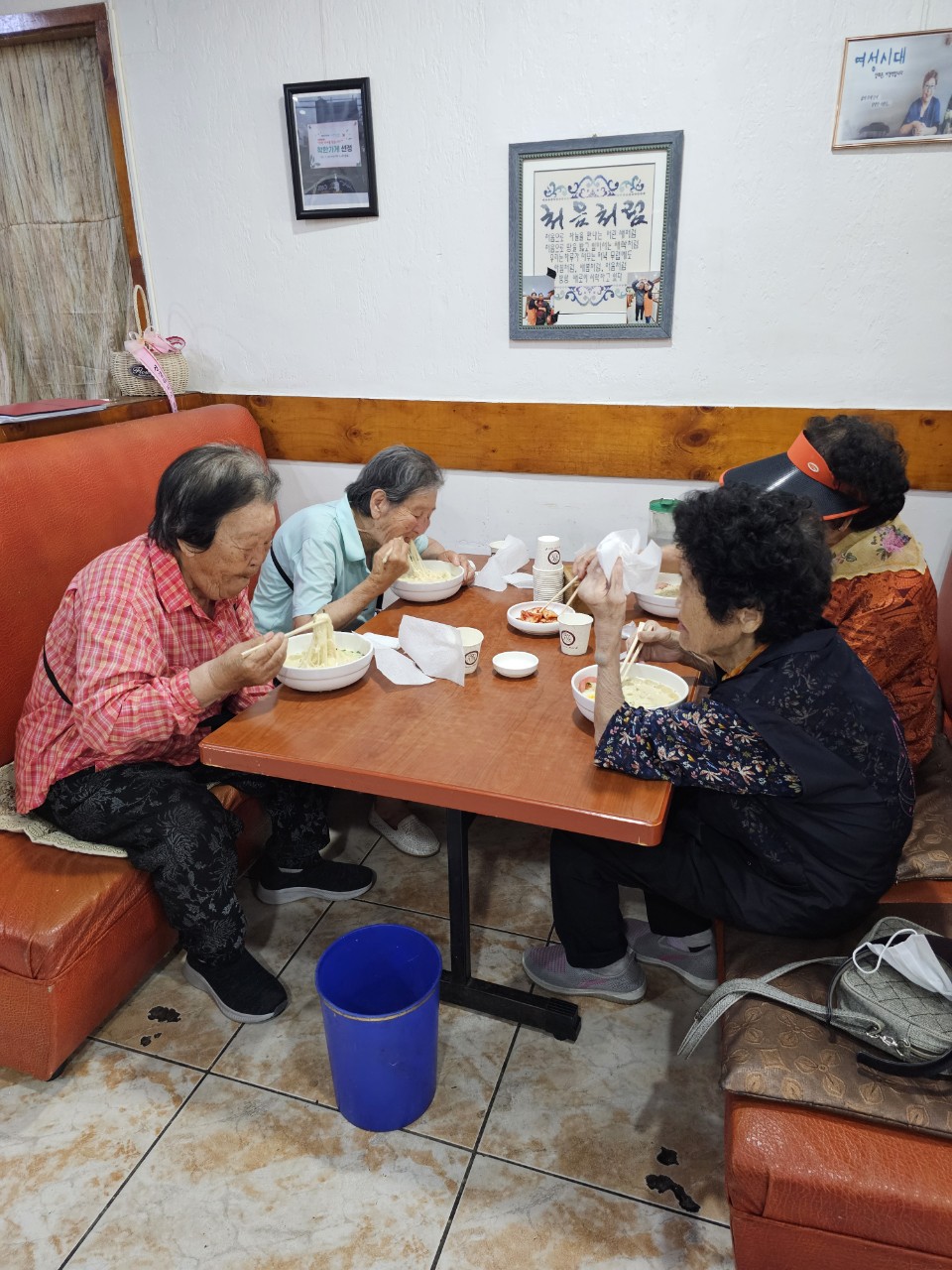 효 국수봉사회_사진_20240621_12.jpg