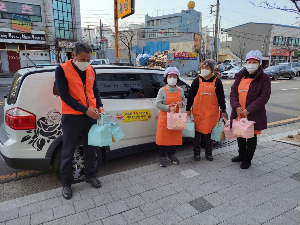 효 국수봉사회_사진_20230105_36.jpg