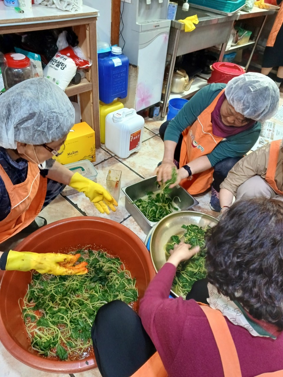 효 국수봉사회_사진_20230406_2.jpg