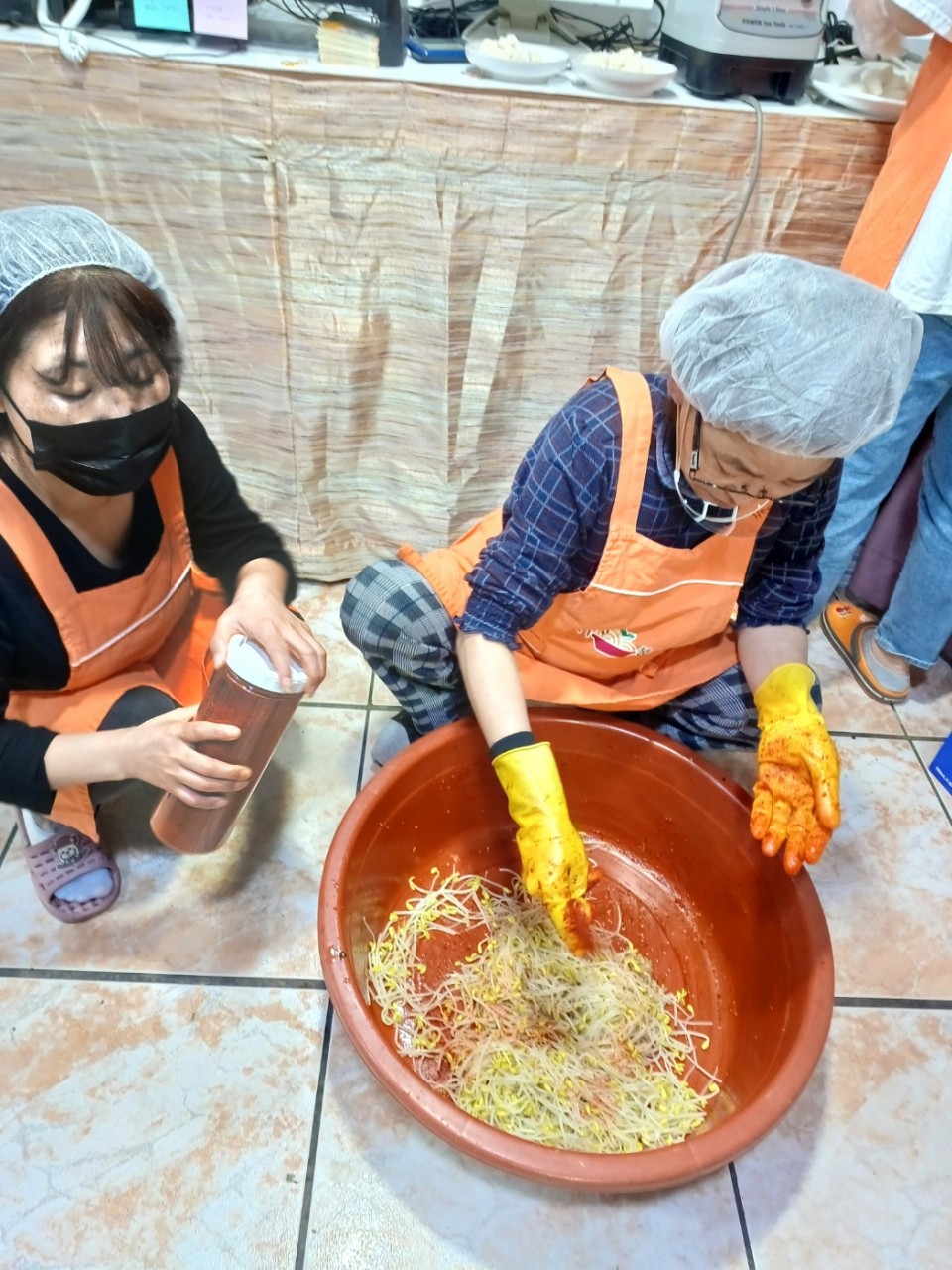 효 국수봉사회_사진_20230406_4.jpg