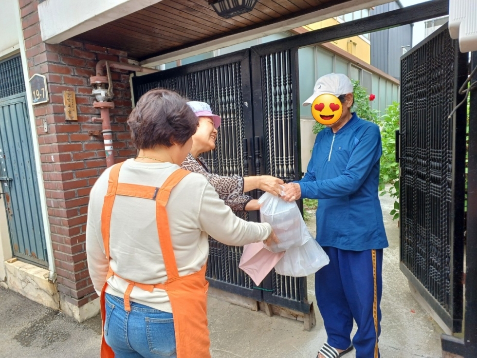 효 국수봉사회_사진_20230420_43.jpg