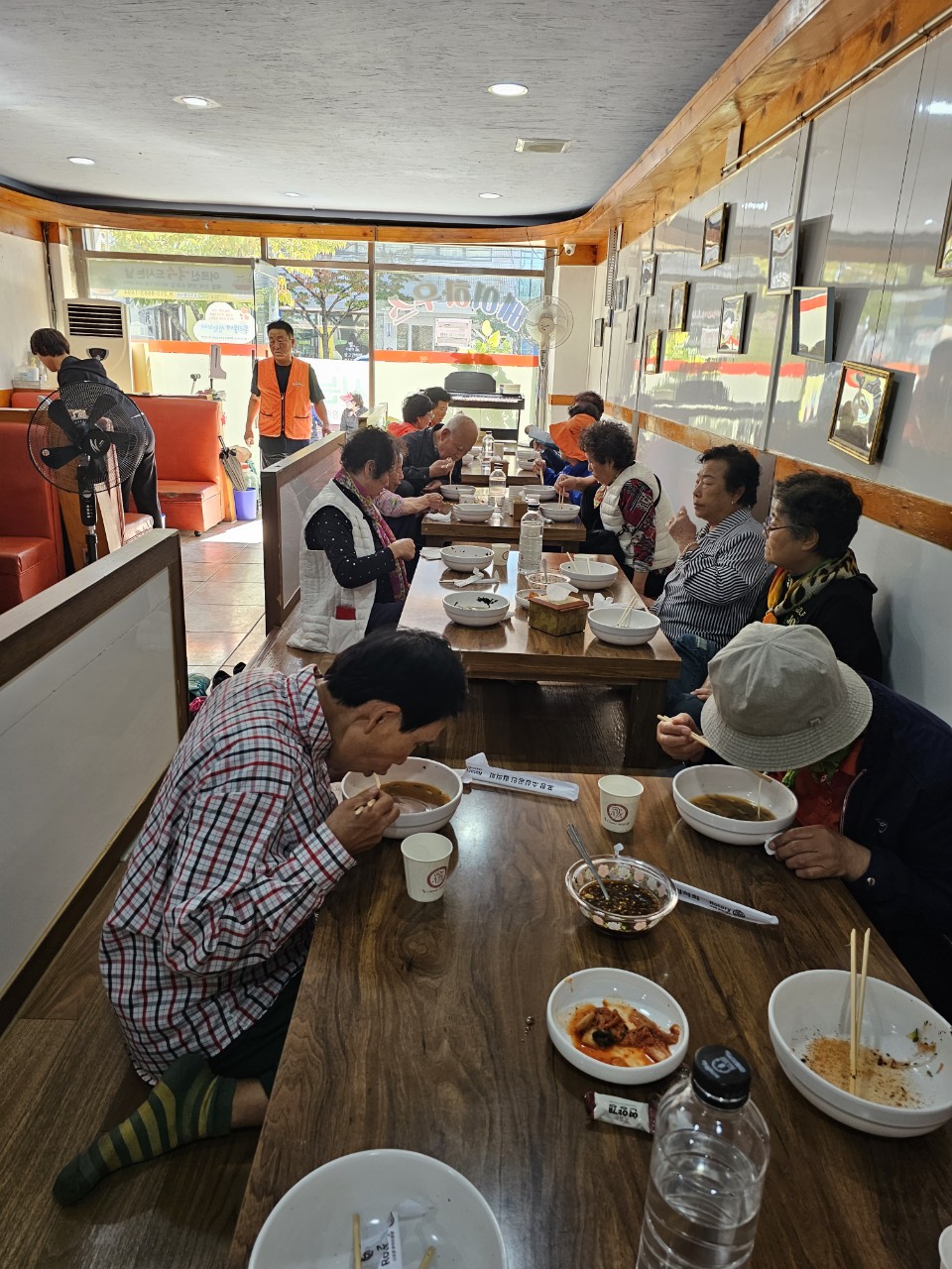 효 국수봉사회_사진_20231019_25.jpg