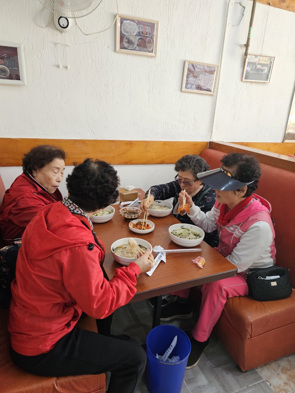 효 국수봉사회_사진_20231019_26.jpg