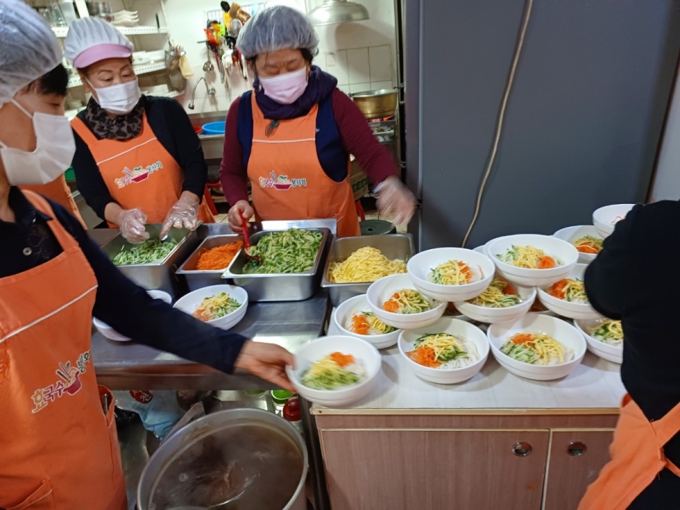 효 국수봉사회_사진_20231117_10.jpg